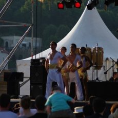 Y Salsa 10